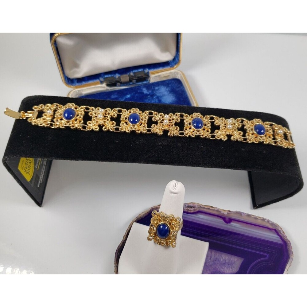 Vintage 1975 Sarah Coventry Victorian Blue Bracelet With Adjustable Ring Set - Picture 5 of 16